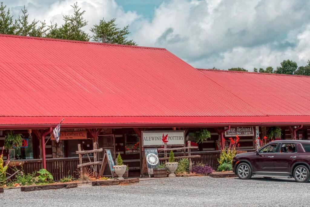 The Moondance Cabin By Lightfoot Stays Vacation Rentals Sevierville Exterior foto