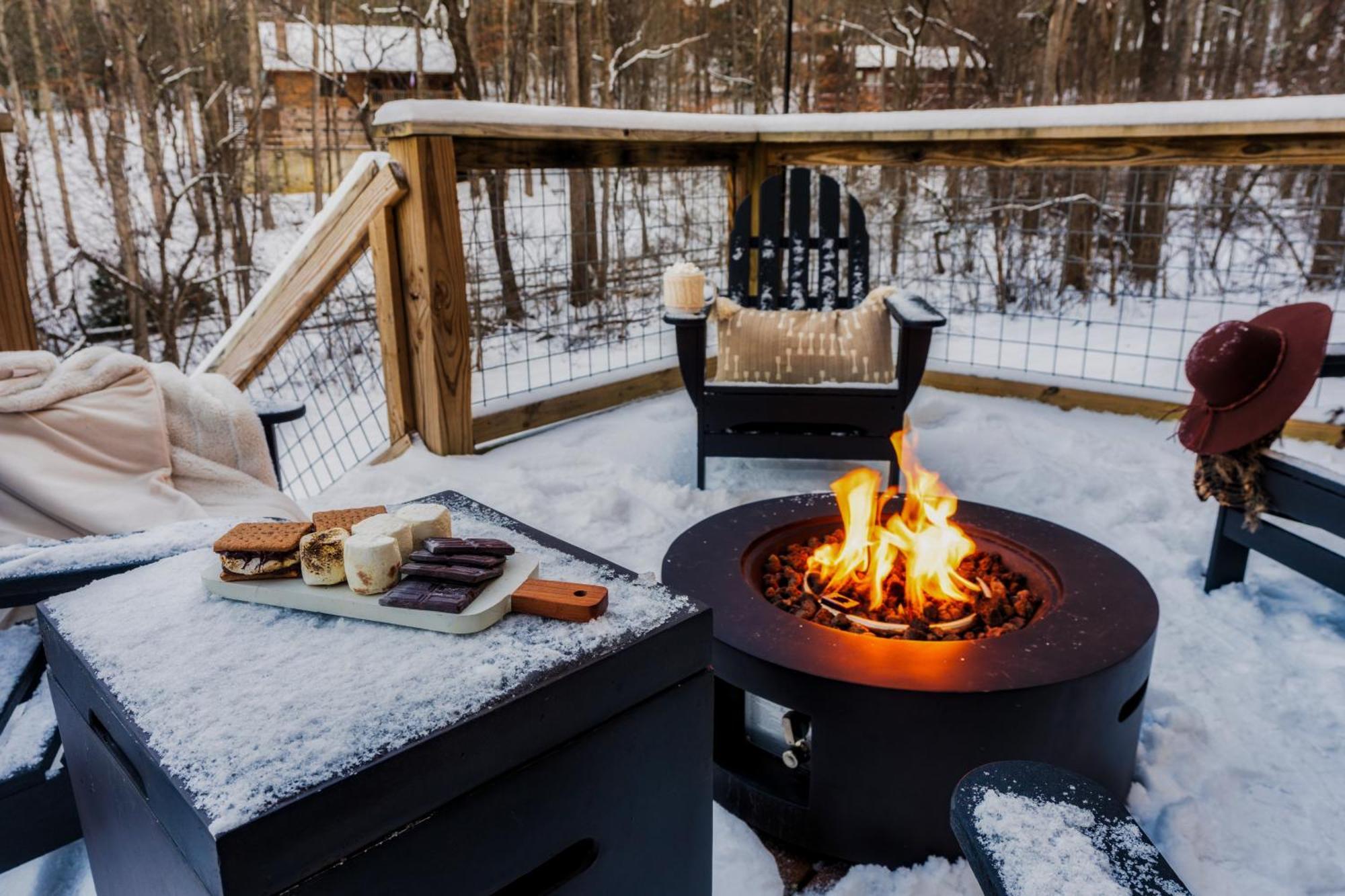 The Moondance Cabin By Lightfoot Stays Vacation Rentals Sevierville Exterior foto