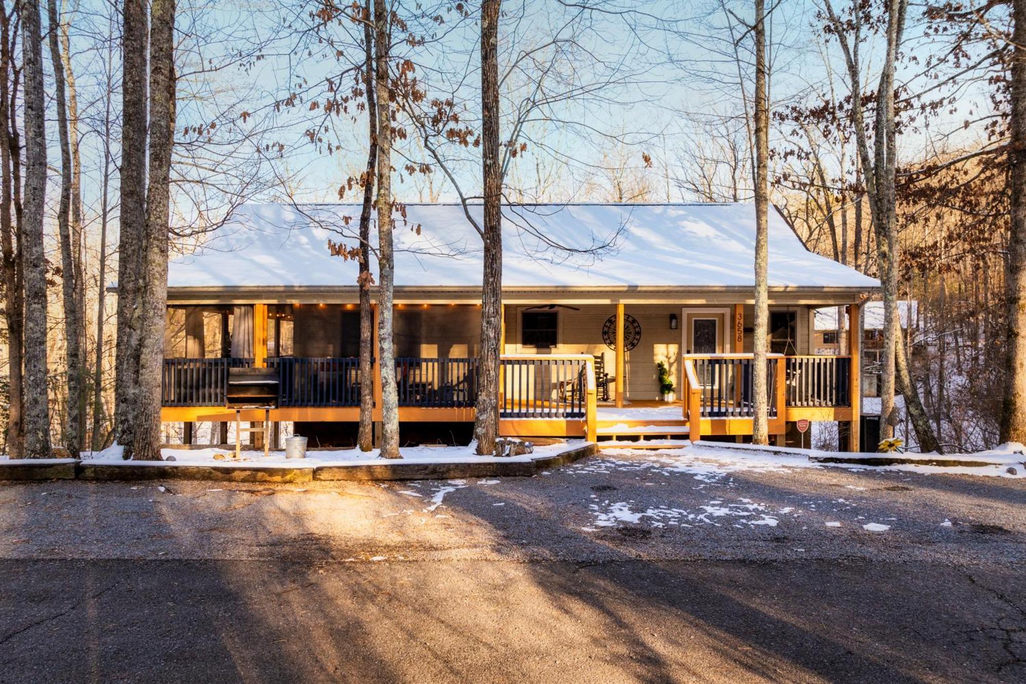 The Moondance Cabin By Lightfoot Stays Vacation Rentals Sevierville Exterior foto